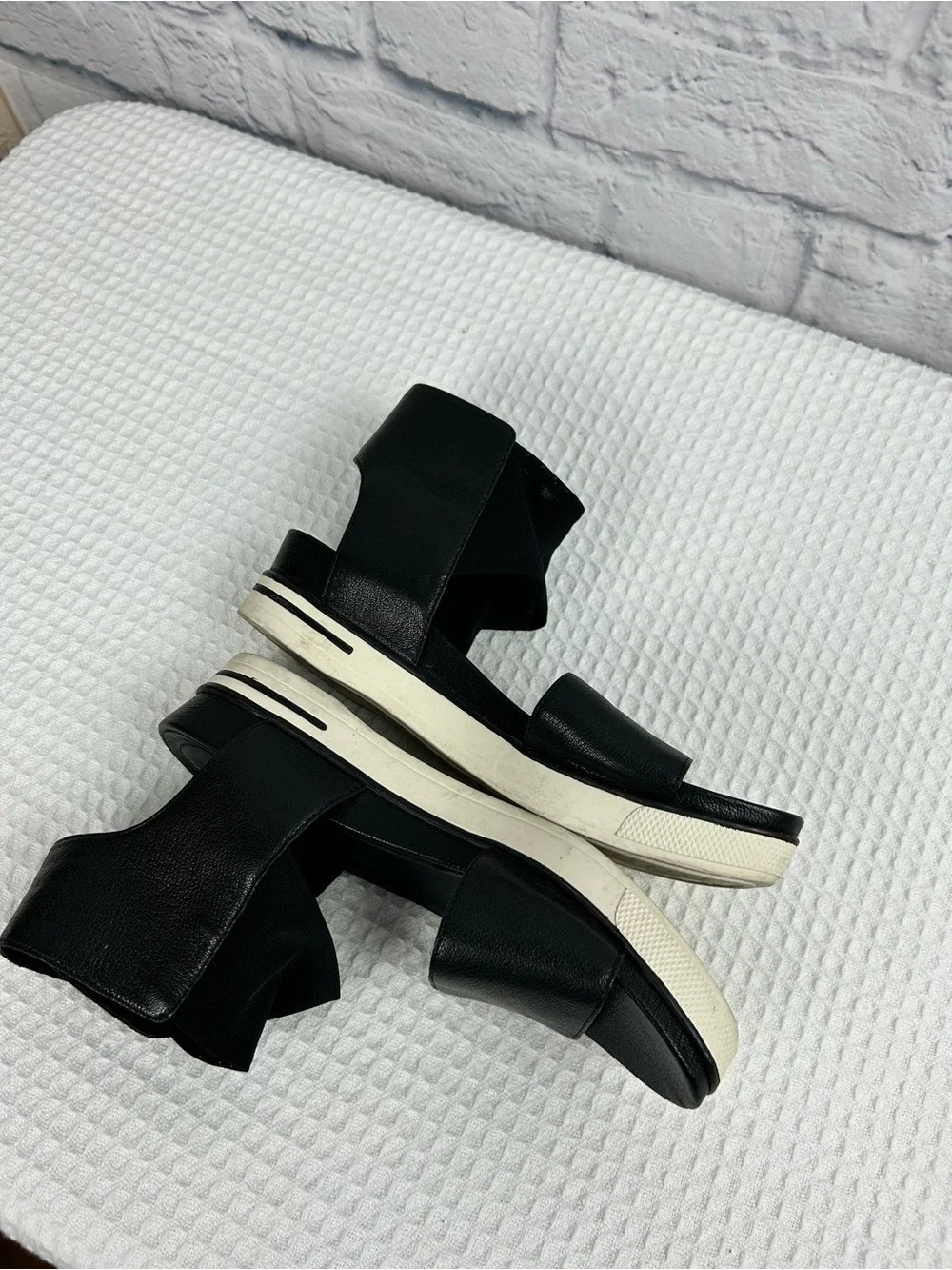 Eileen Fisher Spree Black Leather Mesh Sport Platform Sandals Women’s 8